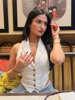 Sassy Poonam pressing her boobs and dancing hot in exclusive leaked videos