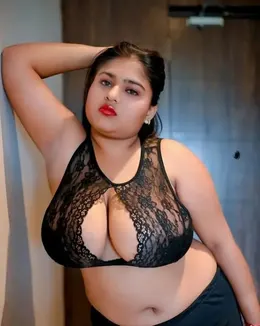 Hot Desi Model Megha Das Gives Blowjob and Hard Fuck to Boyfriend