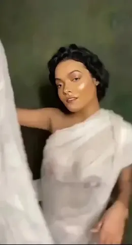 Hot Model Nude in White Saree: Dancing with Horny Moves