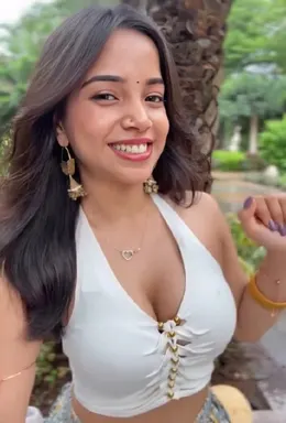 Watch Muskan Karia Shows Big Boobs Rubs Pussy With Pillow Fully Nude