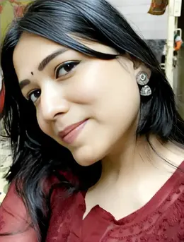 Desi Girl Showing Big Juicy Boobs and Twerking Ass with Horny Moves