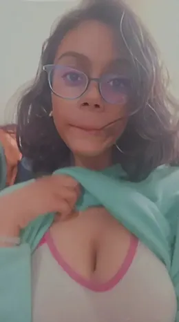 Hostel Girl Showing Her Big Boobs And Spreading Her Asshole with twerking her big ass