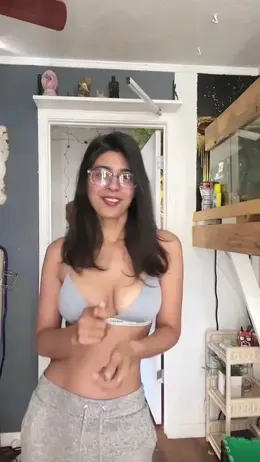 Aqsa Pervaiz Teasing in Bikini Supersexy Babe Private Photos and OnlyFans Clips