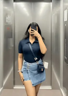 Smriti Jain Hotel Room Fuck Horny Desi Girl Gives Hard Blowjob and Gets Pounded