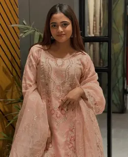 Jannat Toha Fucking Hard By Her Boyfriend And Moaning Loudly Leaked Clip