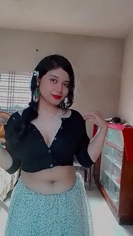 Desi Girlfriend Leaked Nude Photos Teasing and Stripping Fully Nude