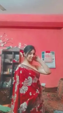 Desi Girlfriend Leaked Nude Photos Teasing and Stripping Fully Nude