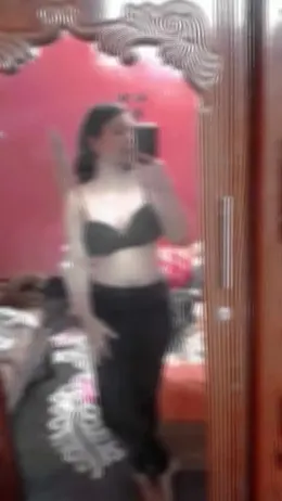 Desi Girlfriend Leaked Nude Photos Teasing and Stripping Fully Nude