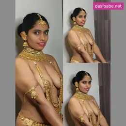Desi Indian Model Leaked Nude Pics in Gold Jewelry Collection