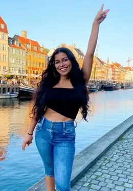 Desi Bhabhi Nude Fingering Pussy and Boobs Show Video