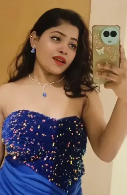 Hot Insta Model Strips Micro Bikini and Shows Nude Boobs