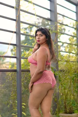 Nandana Krishnan Oily Dick Massage and Doggy Style Sex Video