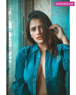 Dusky Bae Leaked Topless Tease & Massive Boobs Nudes