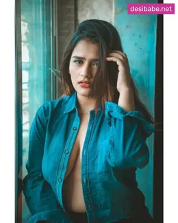 Dusky Bae Leaked Topless Tease & Massive Boobs Nudes