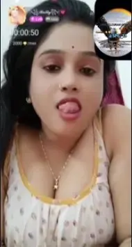 Watch Horny Chamet MILF Dolly Nude Masturbating and Spreading Her Asshole