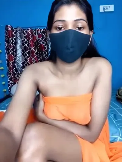 Desi GF Triha NudeMasturbates on StripChat Private Show