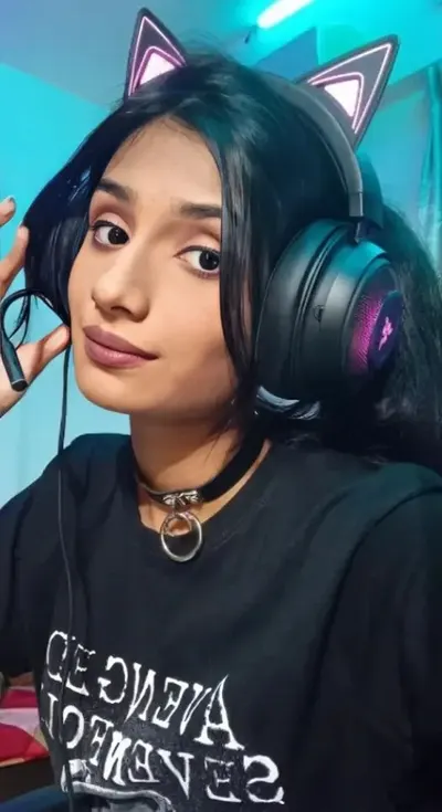 Watch Desi Gamer Girl Streamer Nude Strip & Sexy Dress Modeling Collection