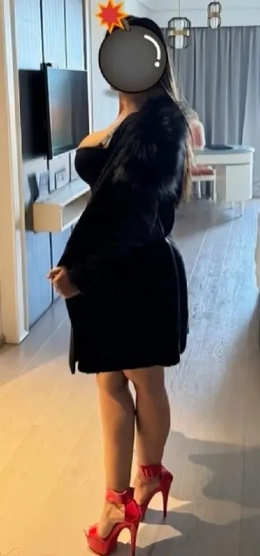 Sarahthebeauty0 OnlyFans Boyfriend Fucks Her Hard Fully Nude