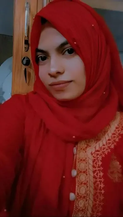 Horny Desi Girl Shows Big Boobs And Hairy Pussy Gets Fucked Hard By Boyfriend