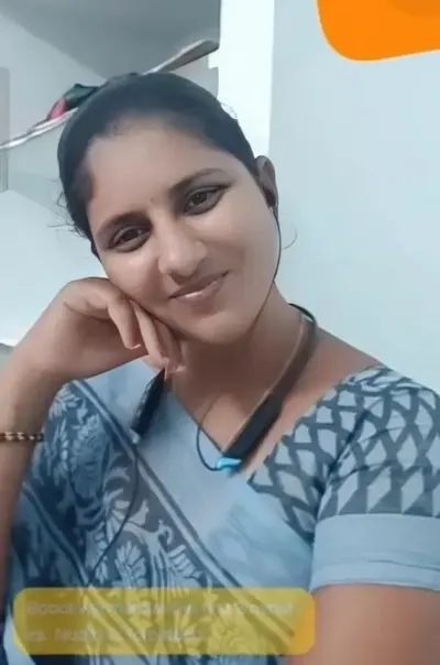 Desi Bhabhi Somiya Teasing In Blue Saree Flashing Big Boobs On Live Chat