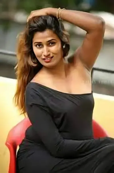 Maya Tango Girl Teasing Taking Off Saree and Showing Boobs Live