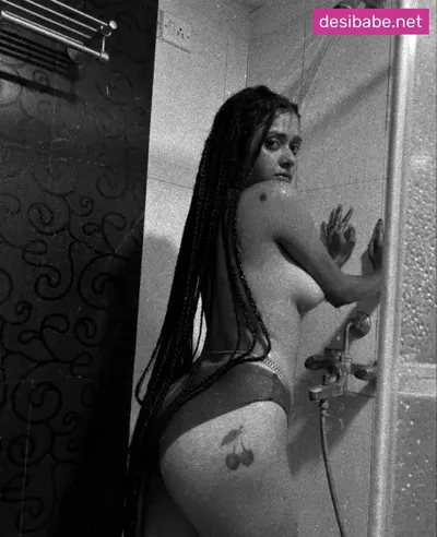 Sunny Dcruz Bengali Influencer Leaked Nudes Spanking Ass MMS Video