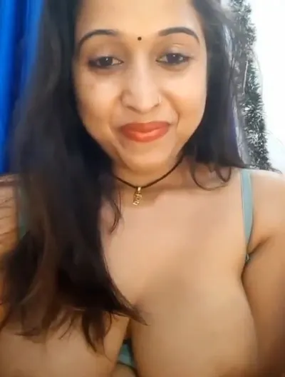 Desi Bhabhi Big Boobs Pussy Rubbing Video